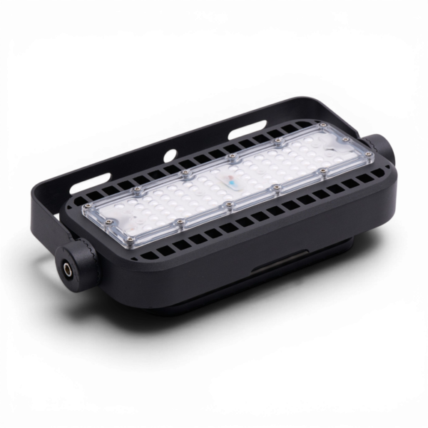 CRIUS_CR1101505____S001 2 CRIUS Multy light 50W 5500lm 5000k IP65 Kantelbaar met geïntegreerde driver