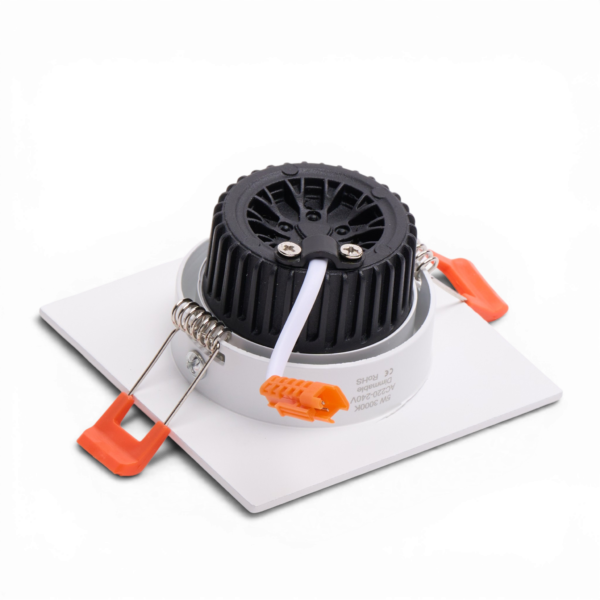 CRIUS_CR3042053_______U101 13 CRIUS Vierkant Verstelbare Spot 5W 3000k Wit inclusief driver Fase-dimmen