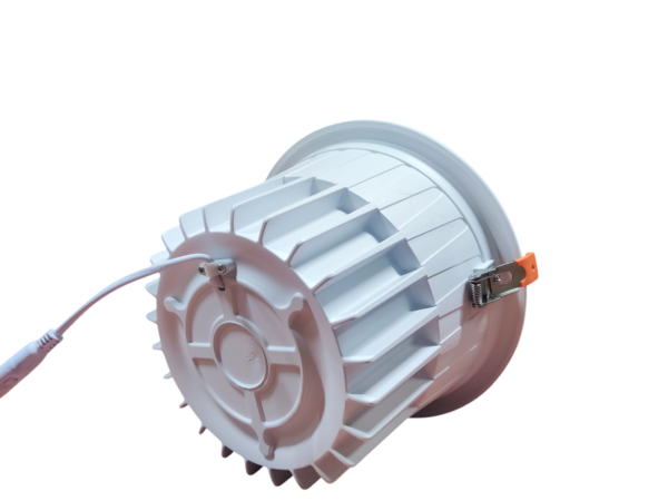 IMG_20260609_115649 Crius Downlight 20w 3000k Gatmaat 20cm Buitendiameter 23,5cm