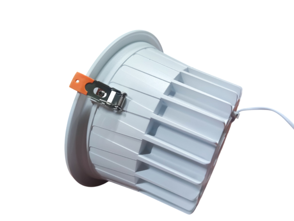 IMG_20260609_115714 Crius Downlight 20w 3000k Gatmaat 20cm Buitendiameter 23,5cm
