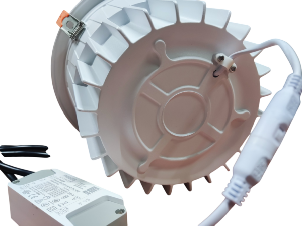 IMG_20260609_115718 Crius Downlight 20w 3000k Gatmaat 20cm Buitendiameter 23,5cm