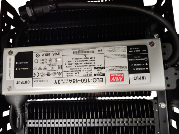 CRIUS multy light 120W 5000k IP65 Kantelbaar MEANWELL driver